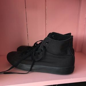 Converse high top all black